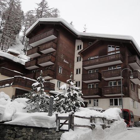Bolero 4.5 Dachzimmerwohnung Zermatt Kültér fotó